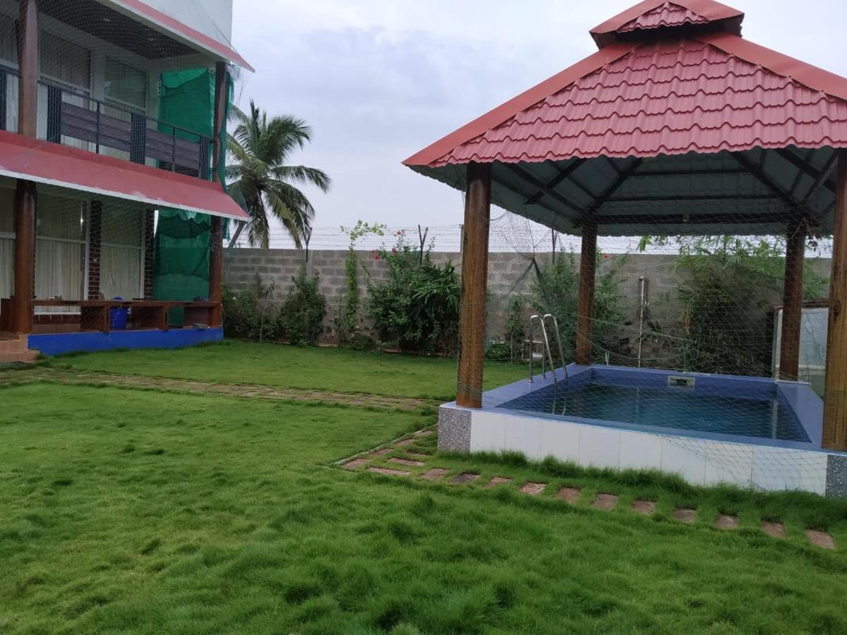 פונדיצ'רי Waves Beach House מראה חיצוני תמונה