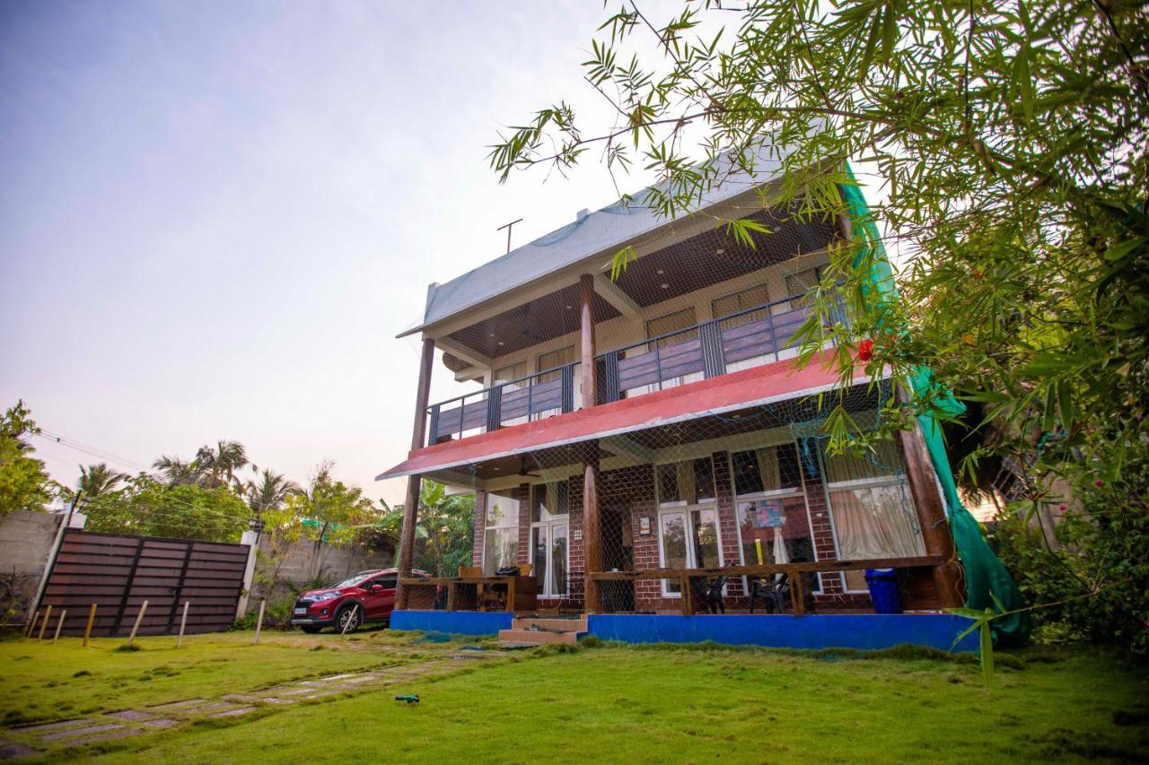 פונדיצ'רי Waves Beach House מראה חיצוני תמונה