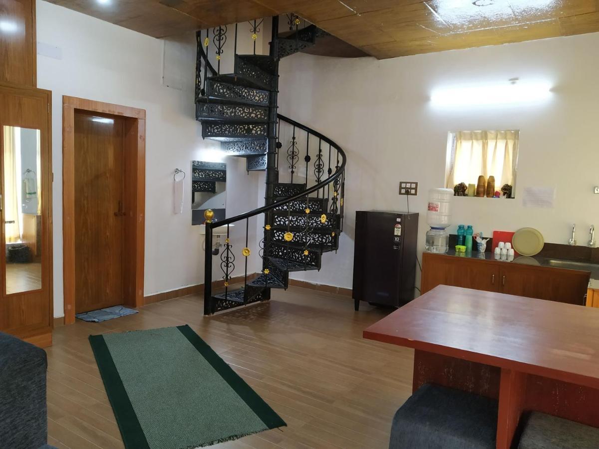 פונדיצ'רי Waves Beach House מראה חיצוני תמונה