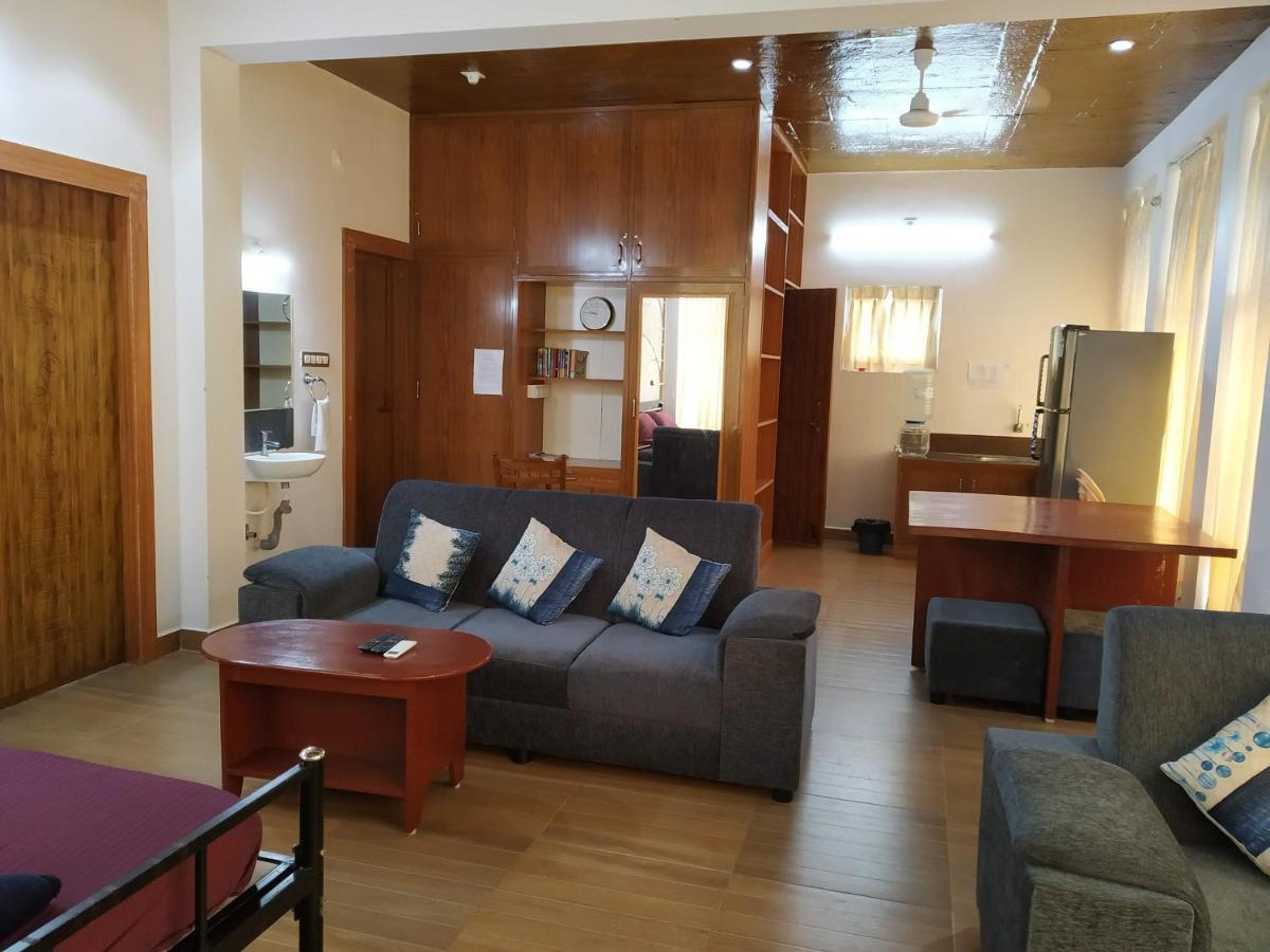פונדיצ'רי Waves Beach House מראה חיצוני תמונה